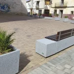 detalle de banco mobiliario urbano